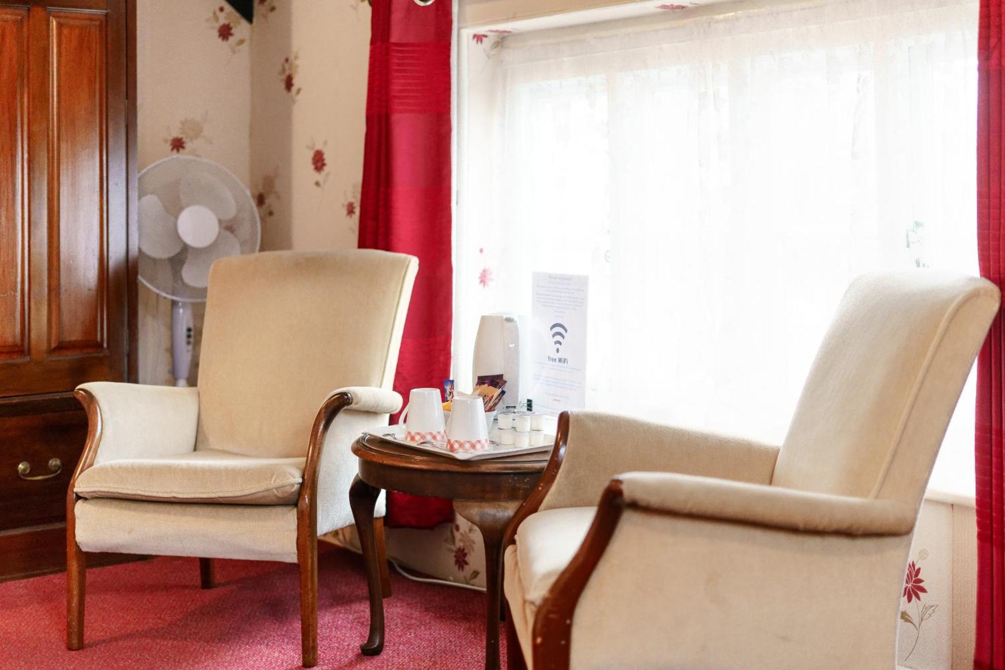 Yallands Farmhouse トーントン 部屋 写真